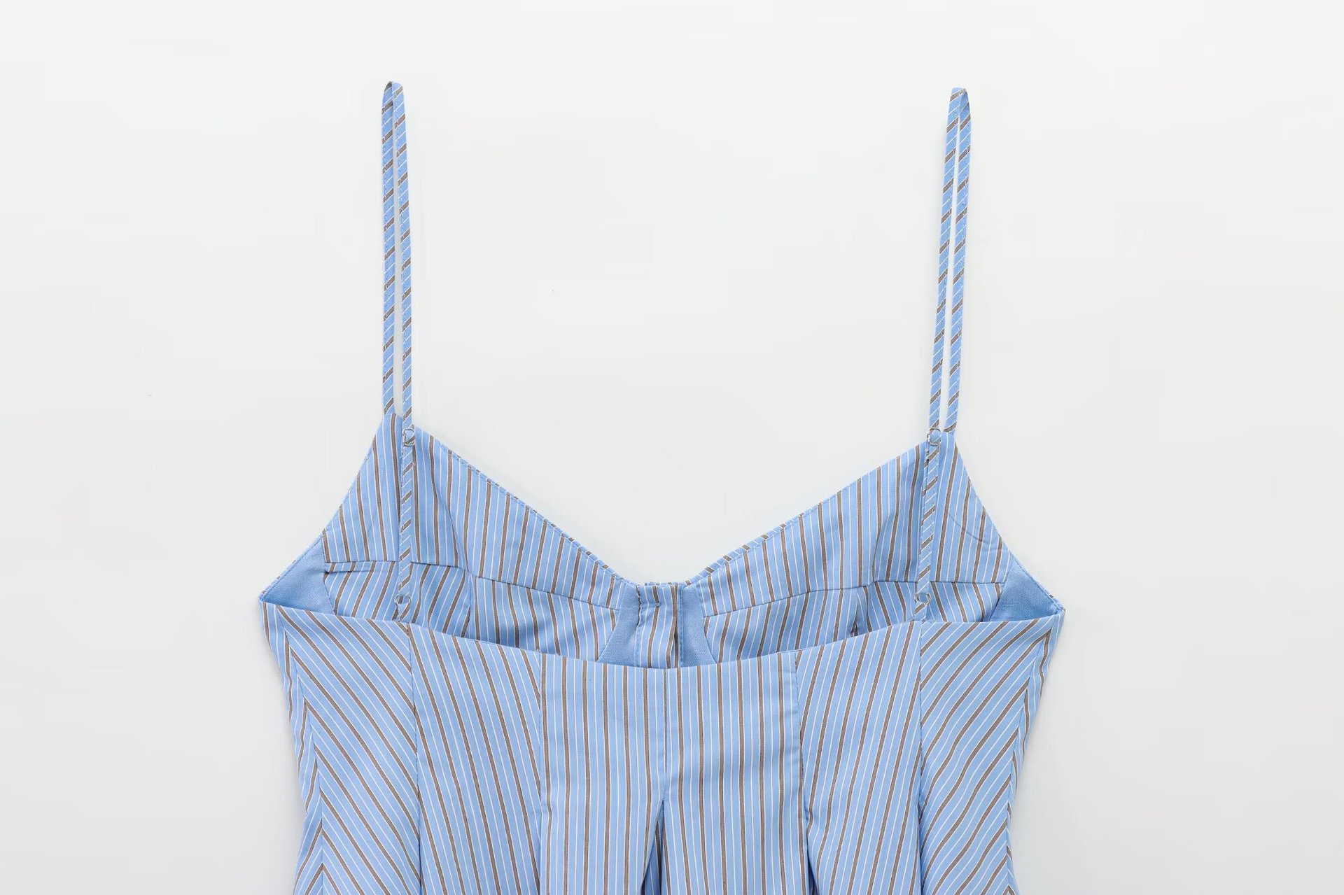 European American Sleeveless Cami