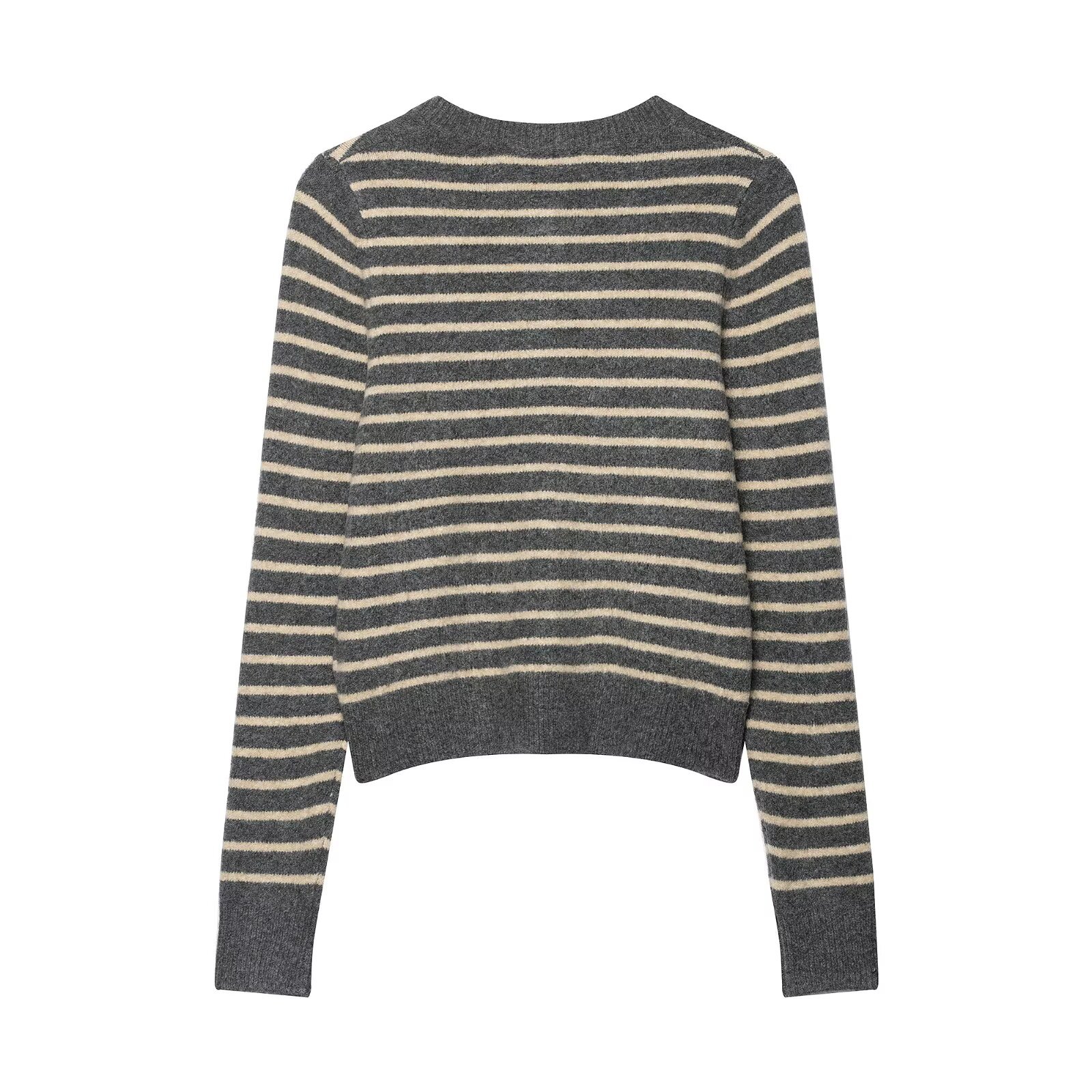 Round neck top with striped knitting