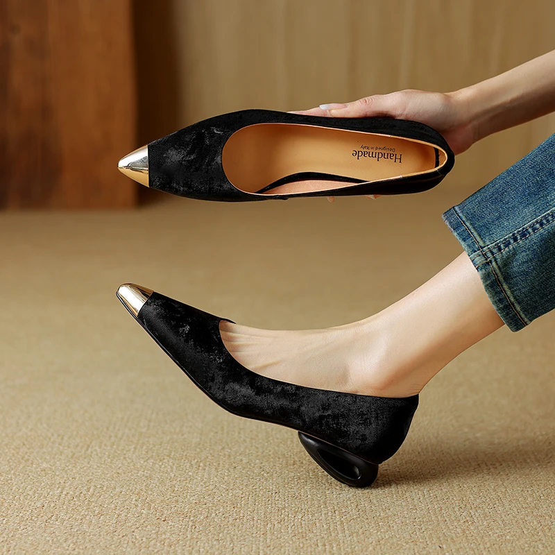 Cowhide Ladies Stiletto Shoes Single Tone Polished