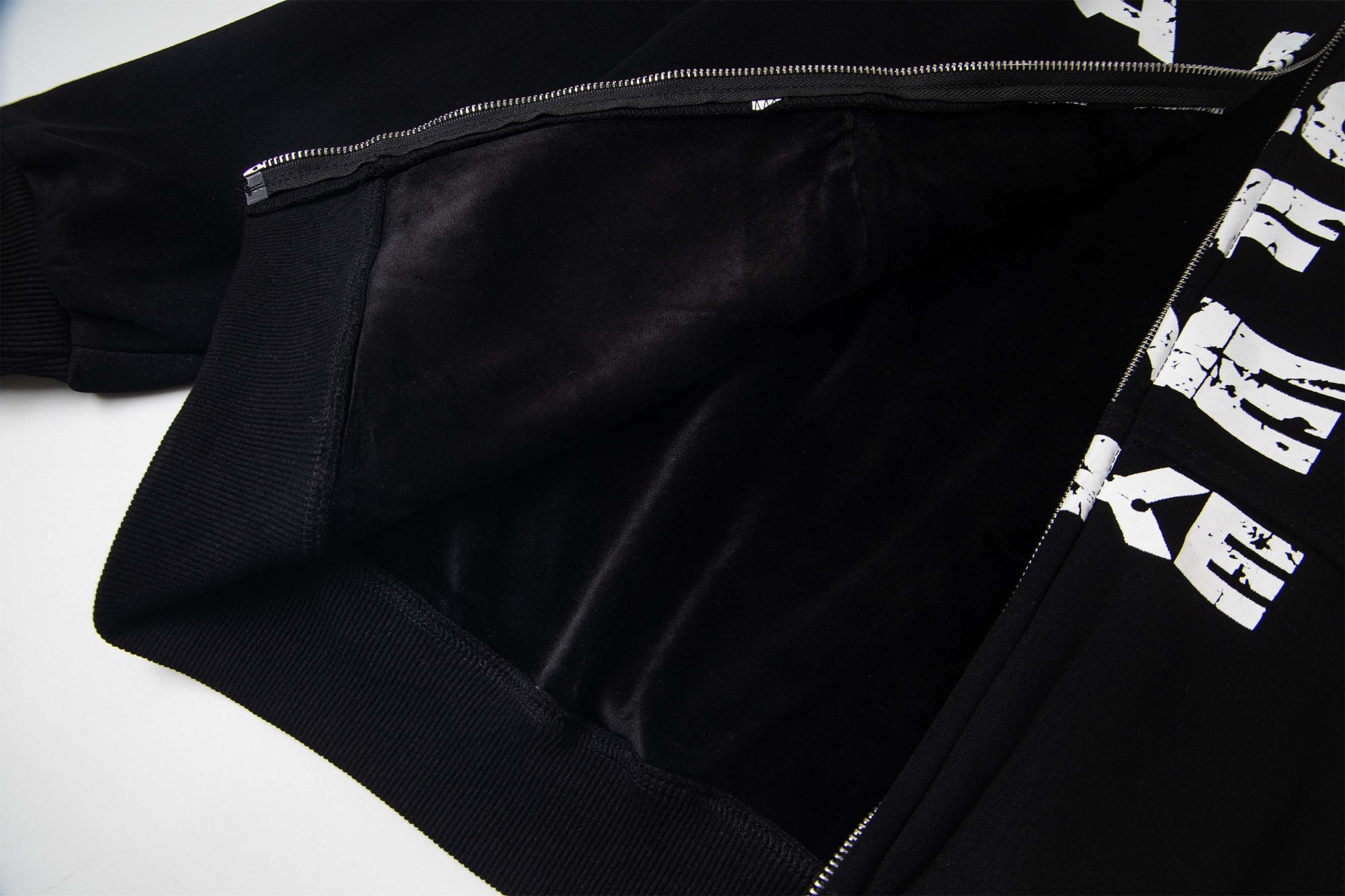 Vintage Graphic Street Cotton Blend Zip Hoodie