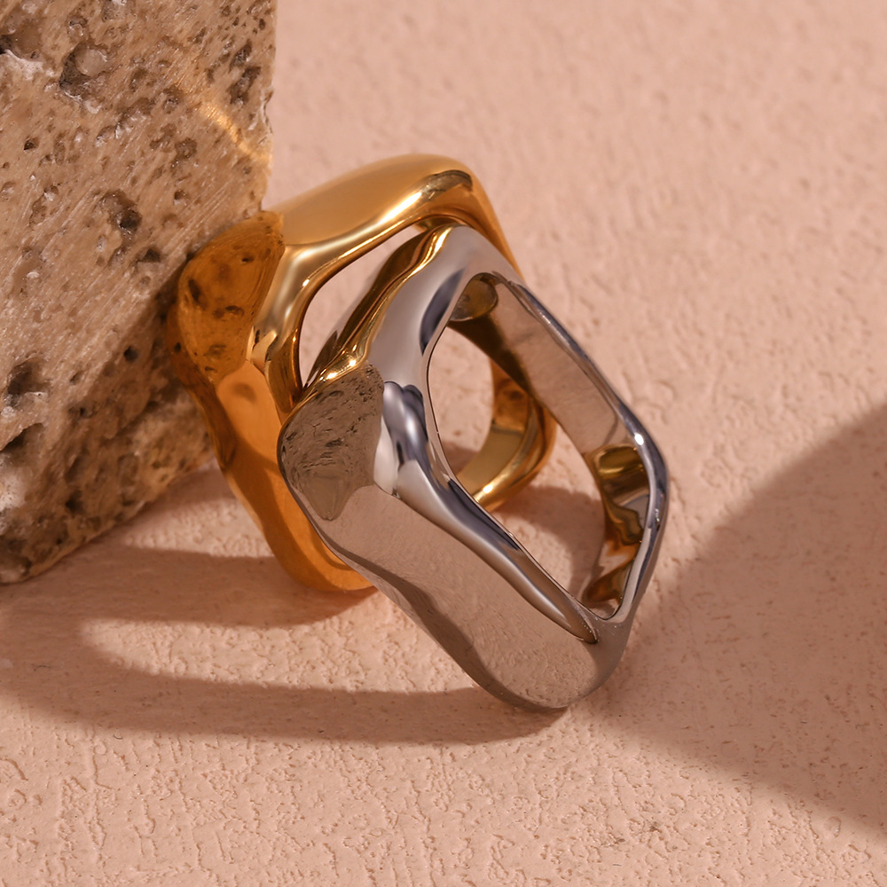 Uworld Stylish Stainless Steel Texture Ring Occident Simple 18k Gold Plated Finger for Women Jewelry bagues acier inoxidable fem