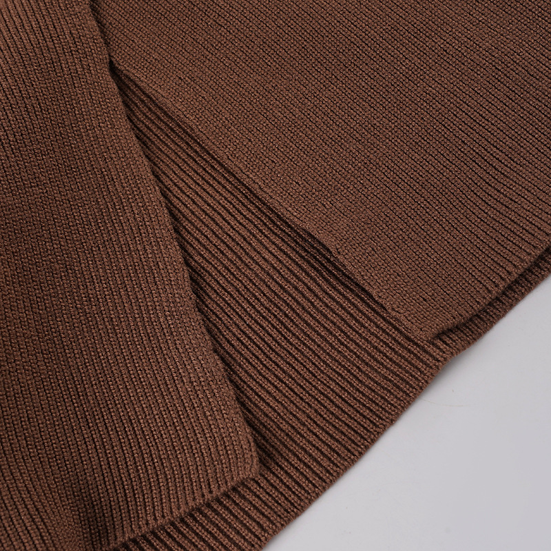 Short Slim Fit Retro Knit Sweater