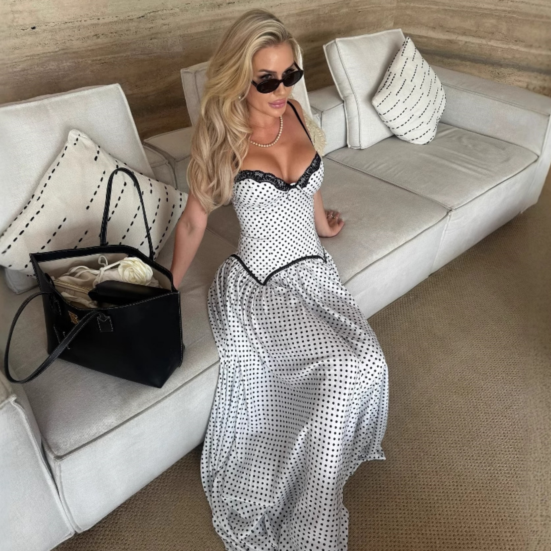 Backless camisole white polka dot dress for women's wear
