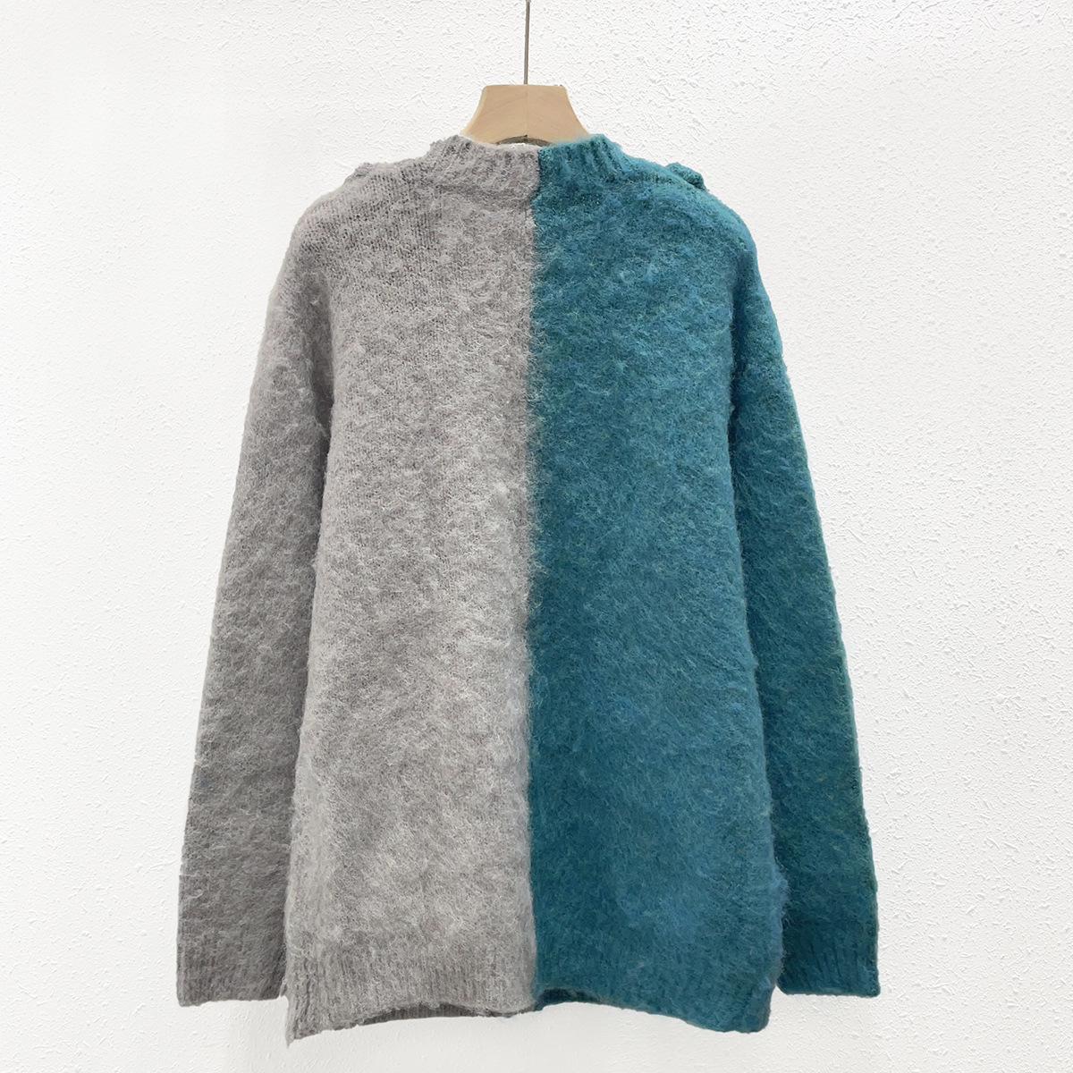 Ladies Colorblock Chunky Oversized Knitted Cardigan