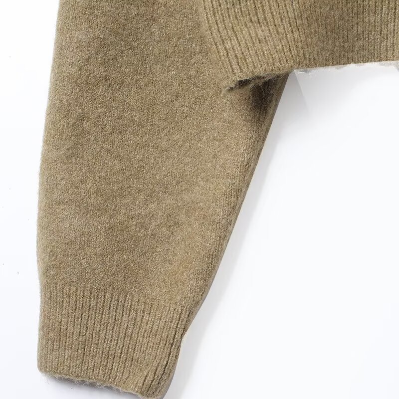 Knitted short pullover sweater
