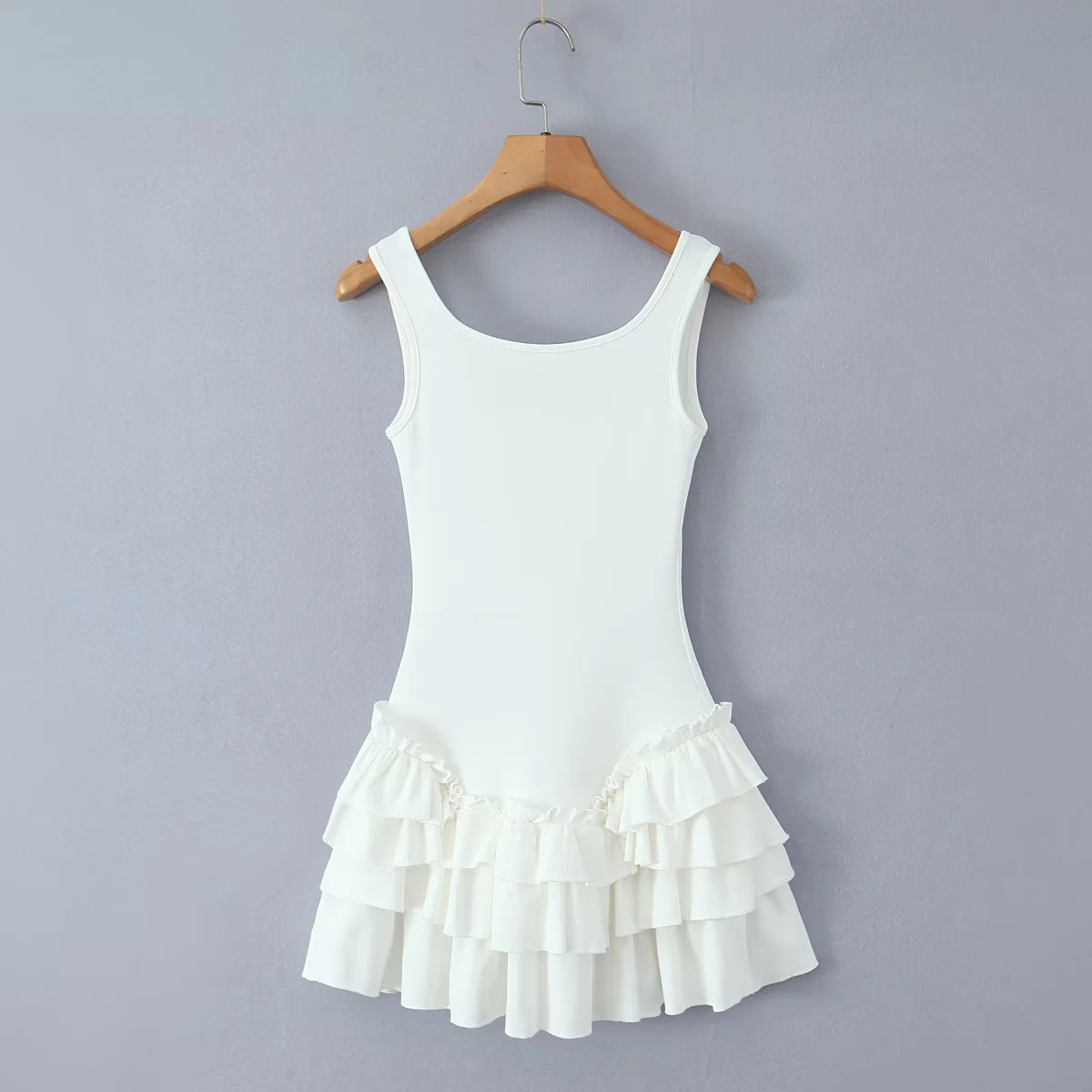 Square neck high elasticity sleeveless short skirt
