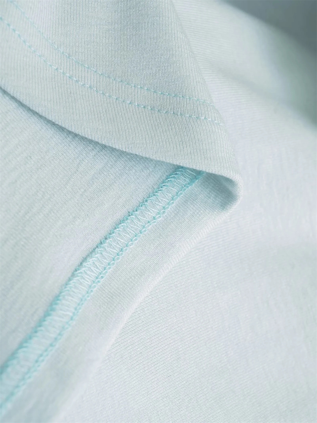 Ladies Minimalist Fitted Full Arm Hoodie