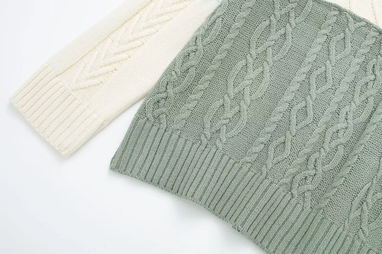 Ladies Relaxed Fit Dacron Contrast Panel Sweater
