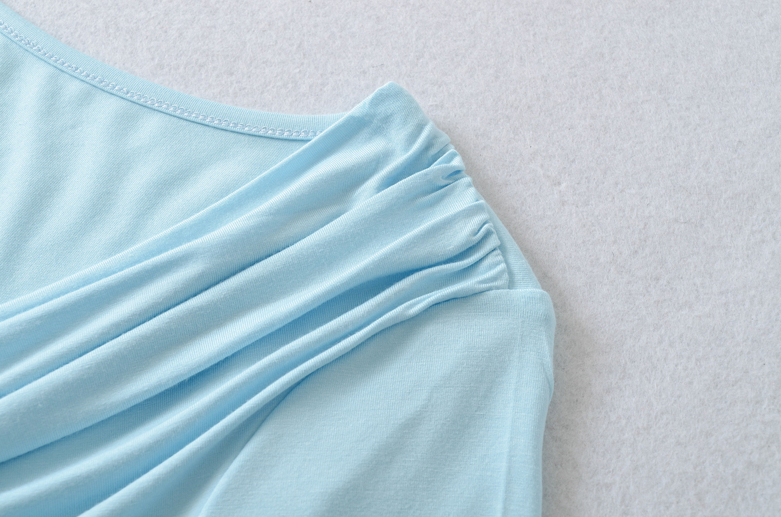 Short sleeved T-shirt for women