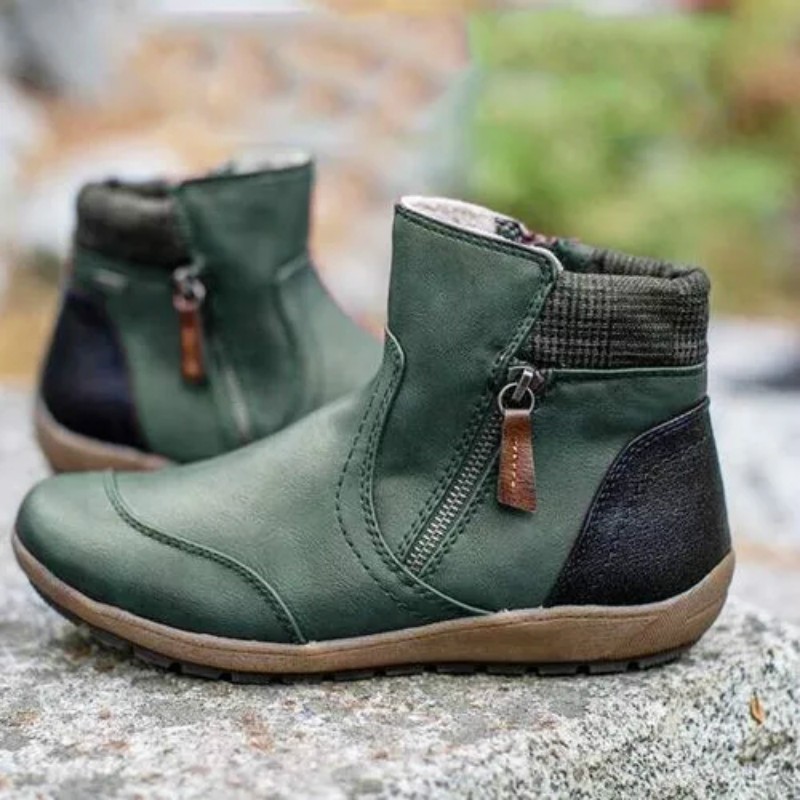 New Short Boots Winter Fashion Leather Panel Flat Bottom Zipper Martin Boots Large Women's Shoes