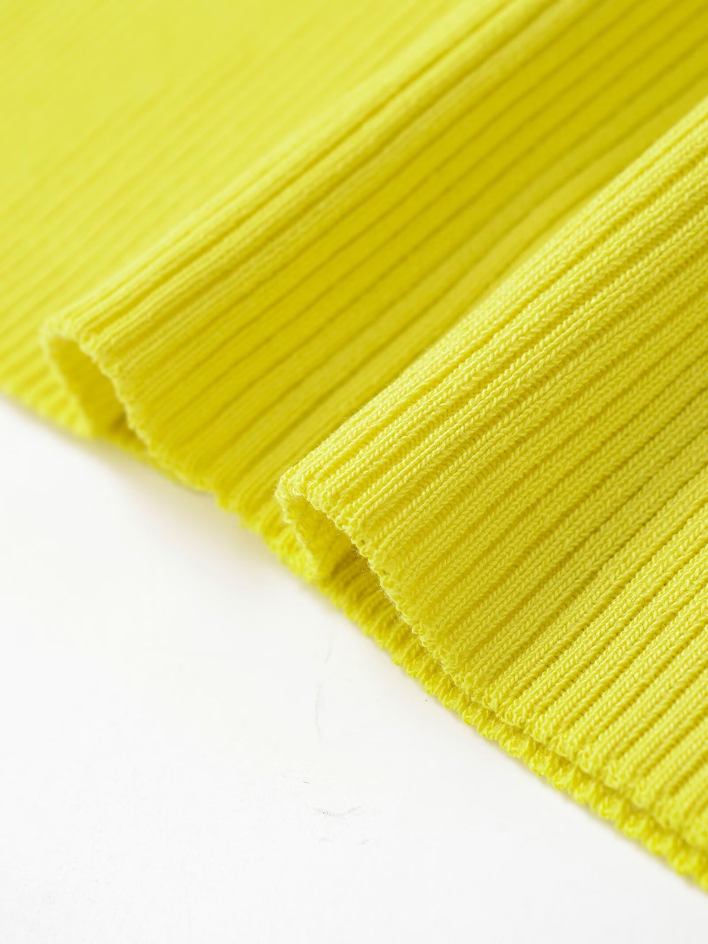 Sleeve-Free Rear Bow Jersey Tee