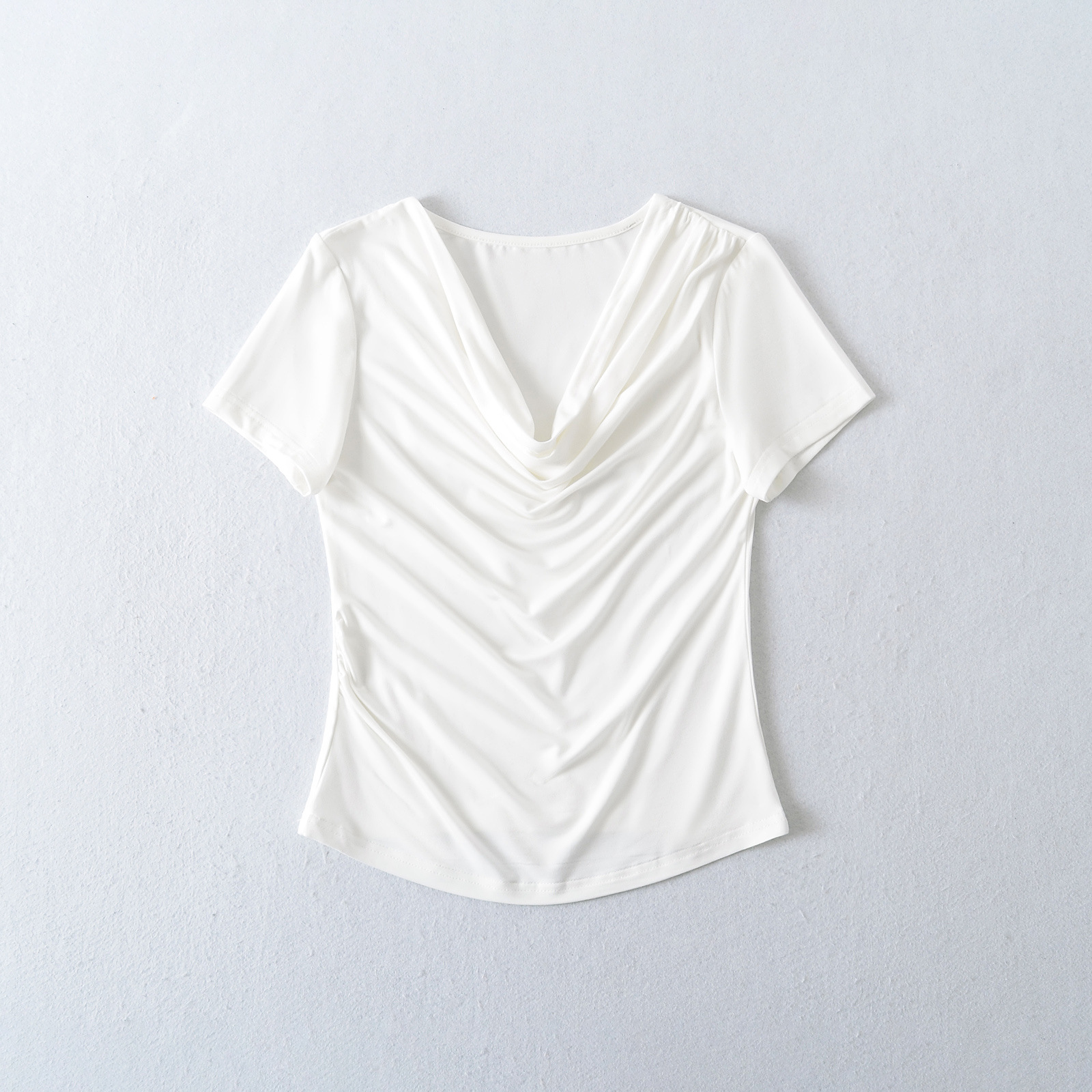 Short sleeved T-shirt for women