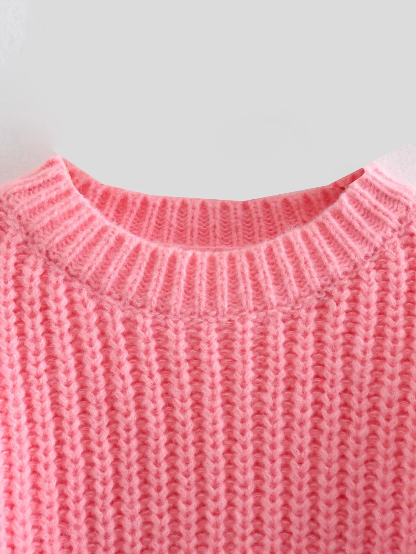 Ladies Sleeveless Polyester Irregular Fit Sweater