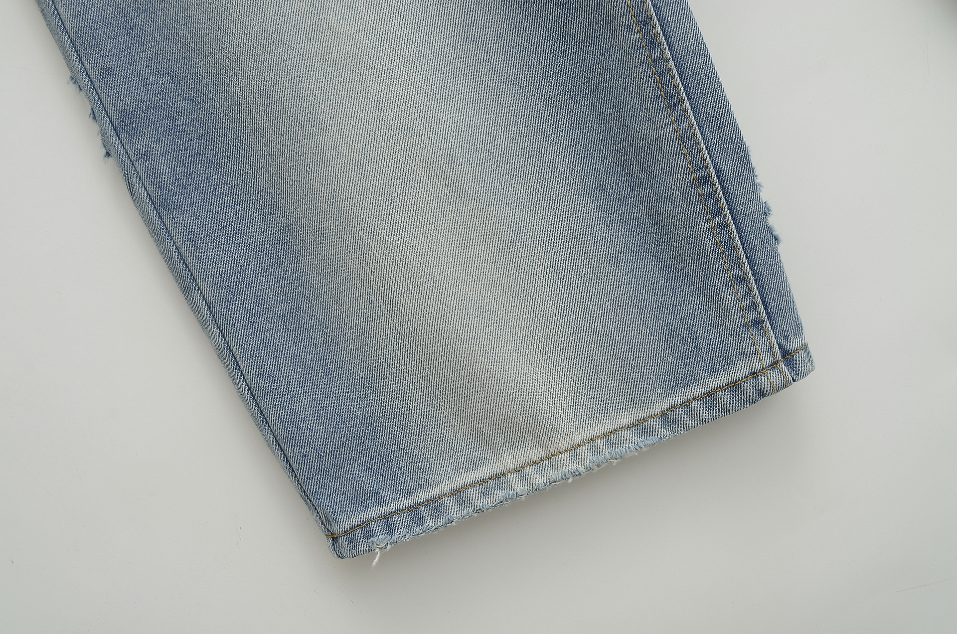 Curled high waisted back pocket wide leg mop jeans