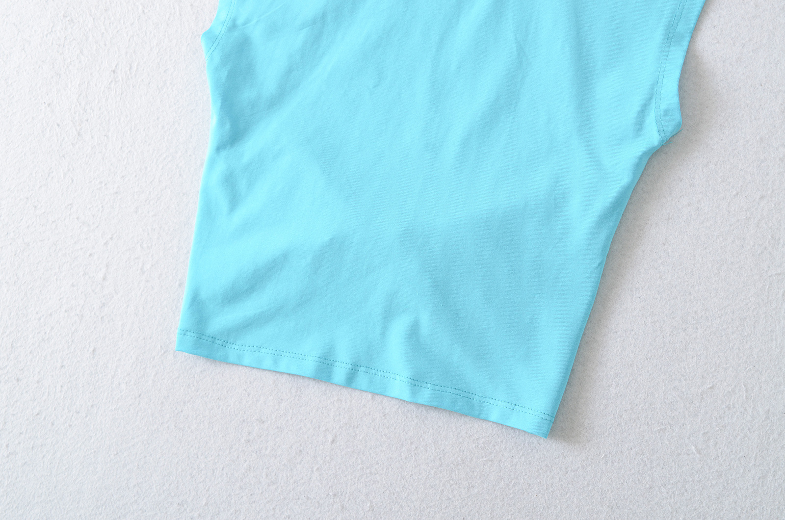 Cross over large backless sexy short T-shirt