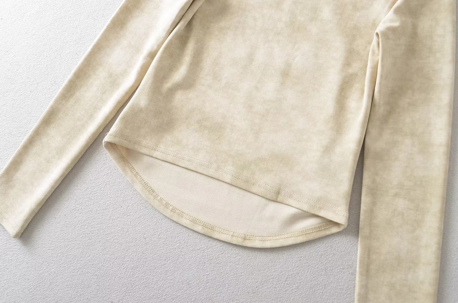 Playful Ladies Full Sleeve Cotton Crewneck Spiral Tee