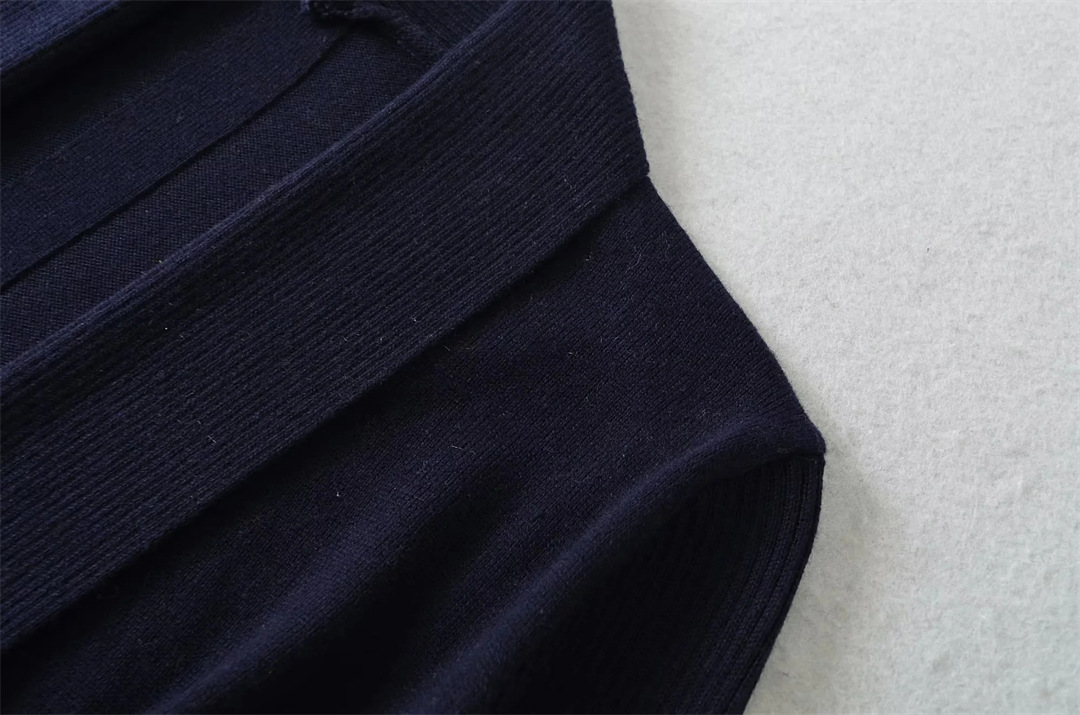 Ladies Plain Knit Irregular Silhouette Cardigan