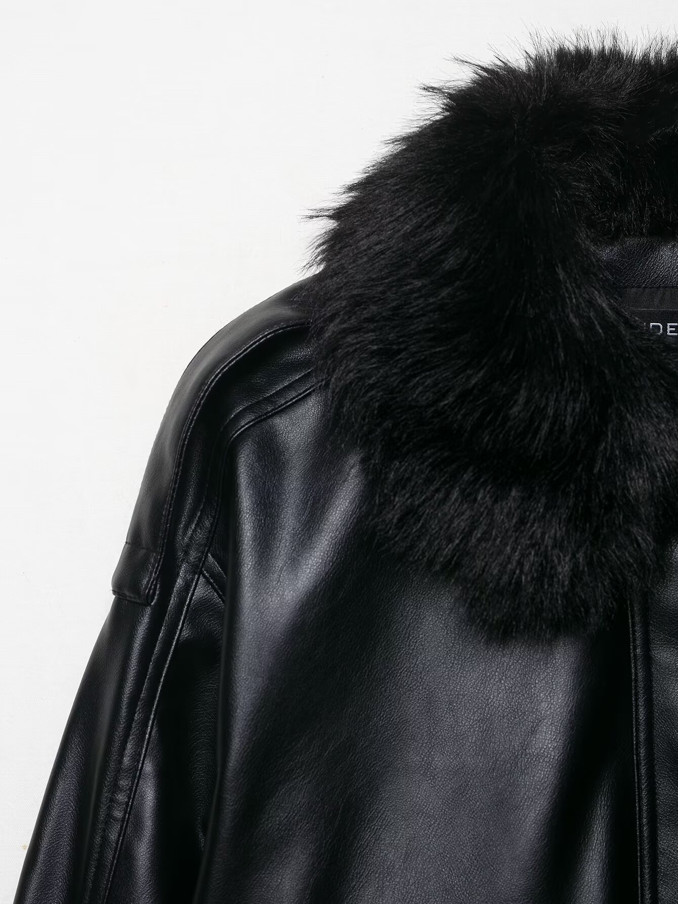 Detachable faux fur effect collar jacket