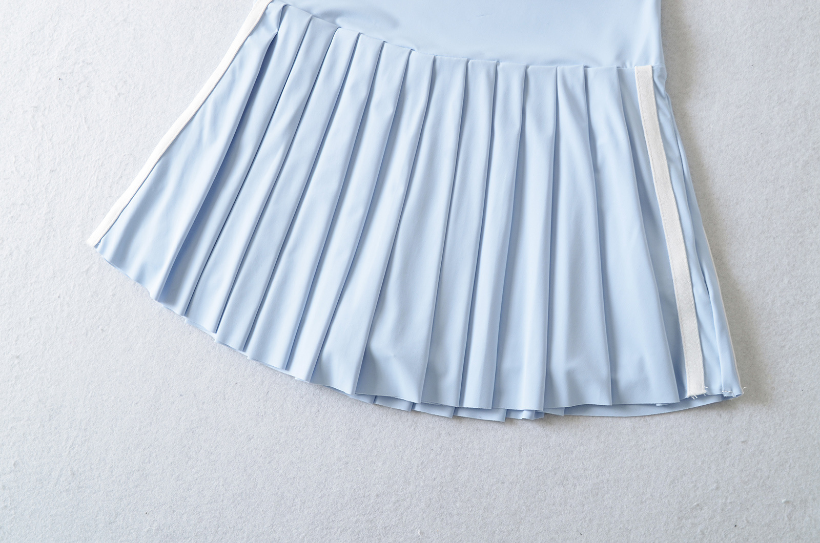 High-Waisted Quick-Dry A-Line Pleated Skirt with Lining