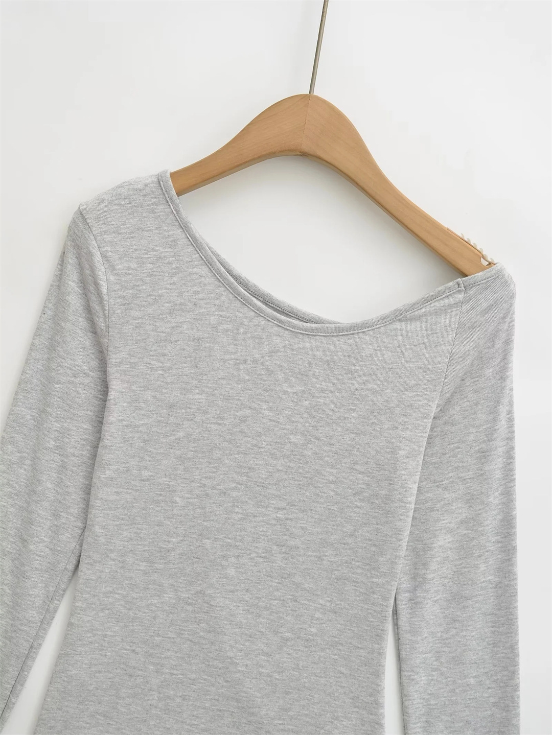 Ladies Daring Wrist-Length Bardot Keyhole T-Shirt
