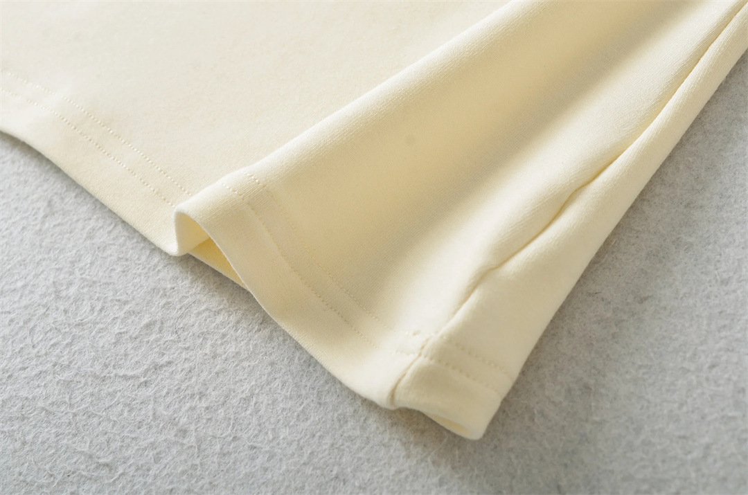 Private Lady Slim Fit Plunge Plain Wrist-Length Tee