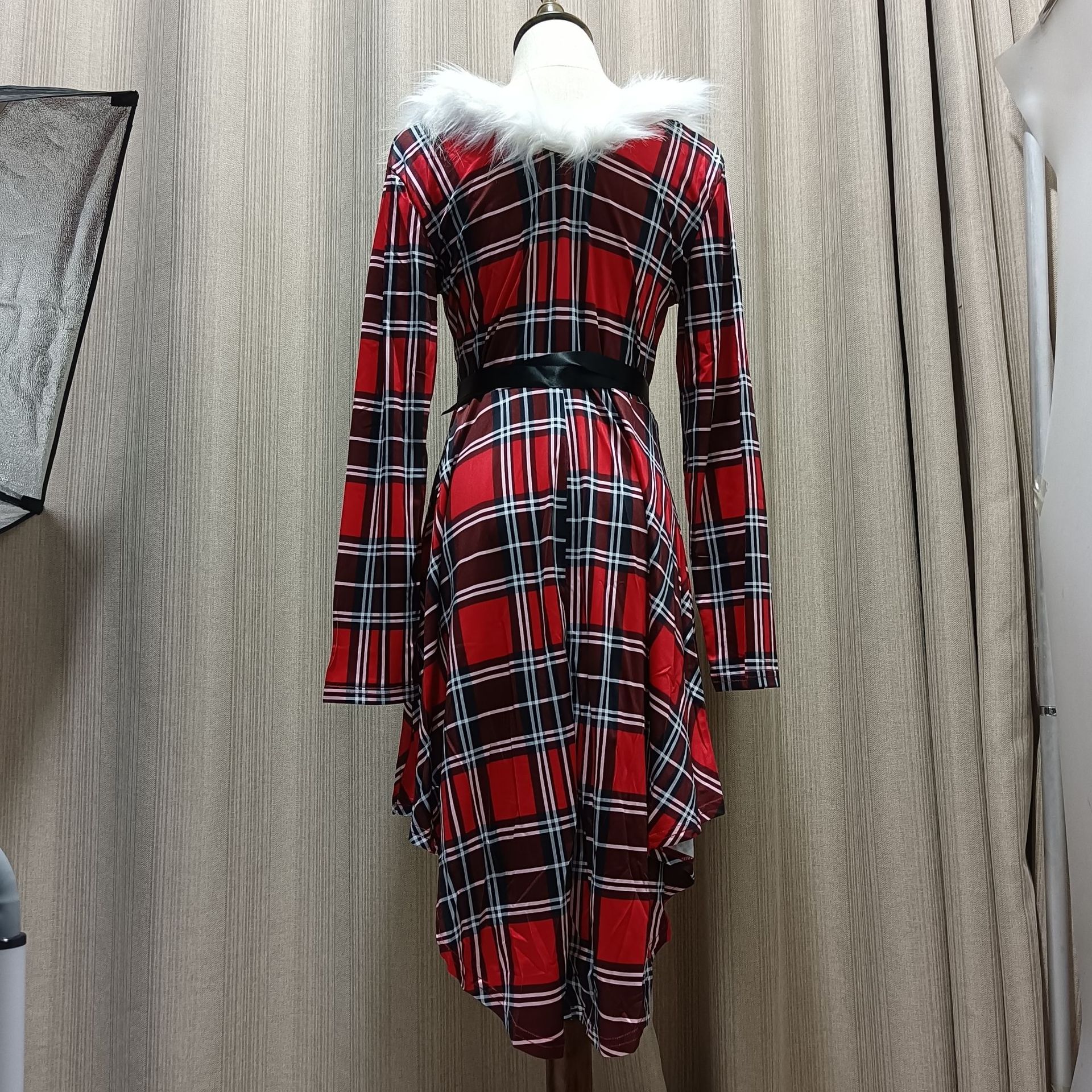 Holiday Ladies' Plaid Vintage V-Shaped Wrist-Length Sleeves Dress