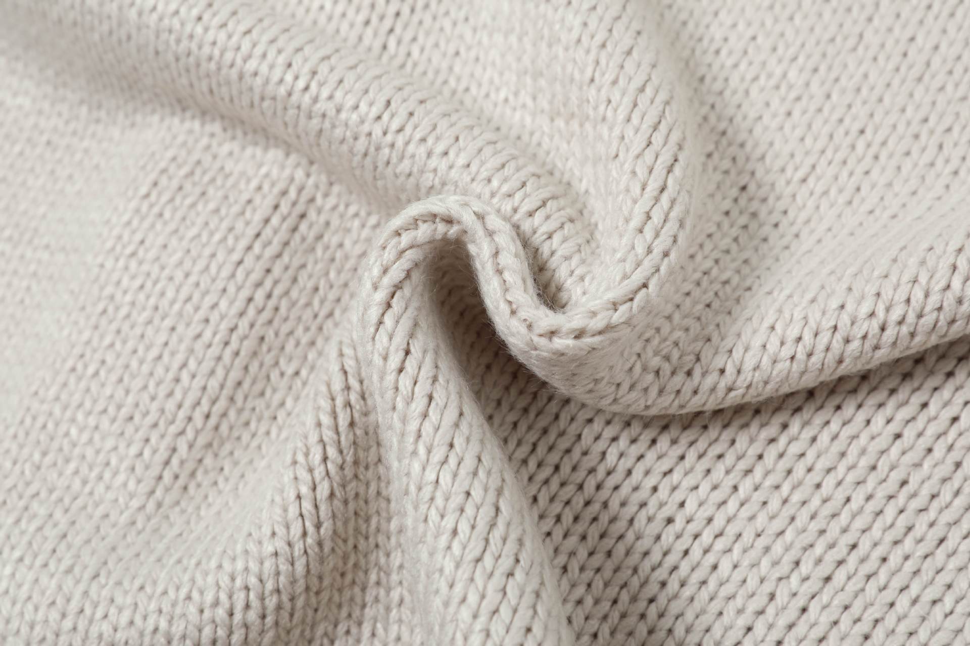 American Urban Staple Cardigan