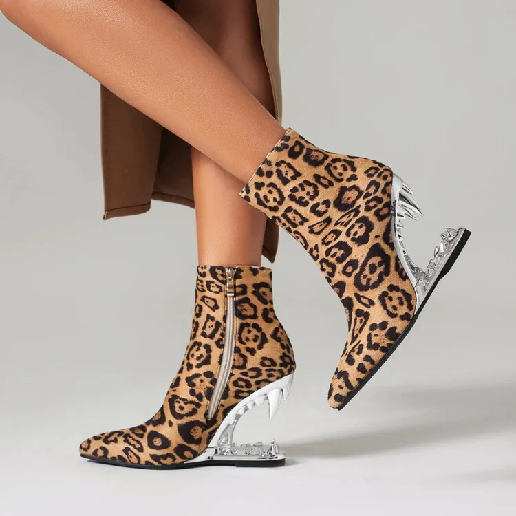 Hollow Out Tiger Tooth Shaped Heel Design Short Boots New Fashionable Leopard Print Zebra Zippered Women's Ankle Boot