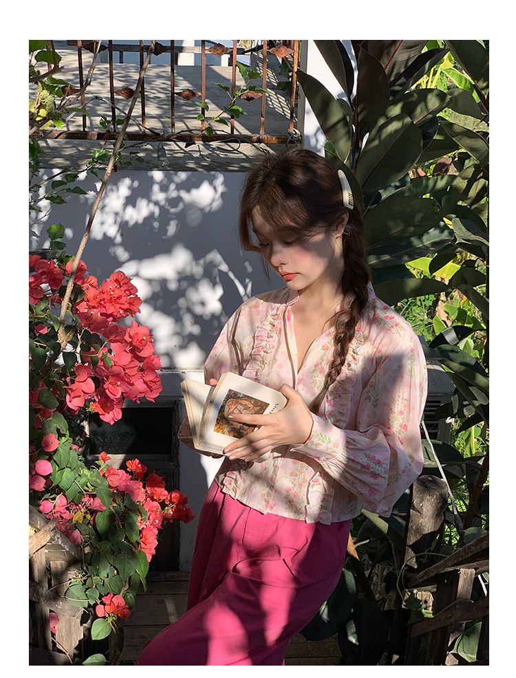 V-Neck Long Sleeve Girlfriend Fragmented Flowers Shirt