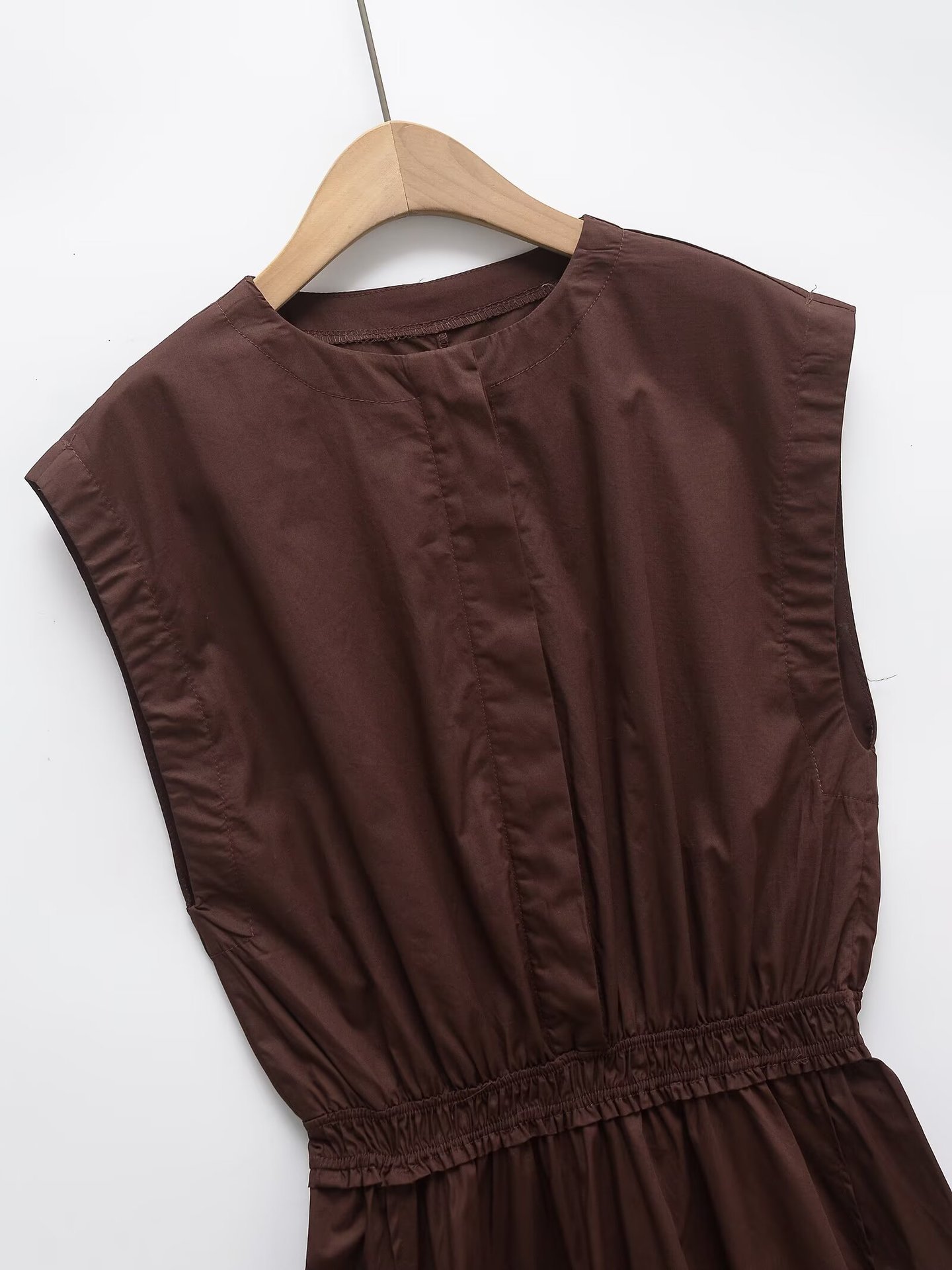 Elegant and casual pleated waist slimming dress