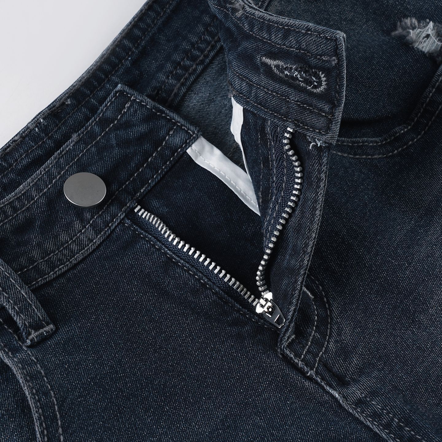 Retro washed blue low waisted denim shorts
