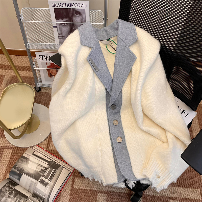 Contrast Panel Notch Neck Eyelet Button Front Sweater