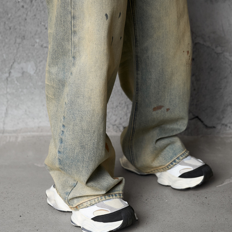 Streetwear Hip-hop Fashion Design Spray Painted Knife Pants for Men Loose Versatile Washed Distressed Denim Jeans
