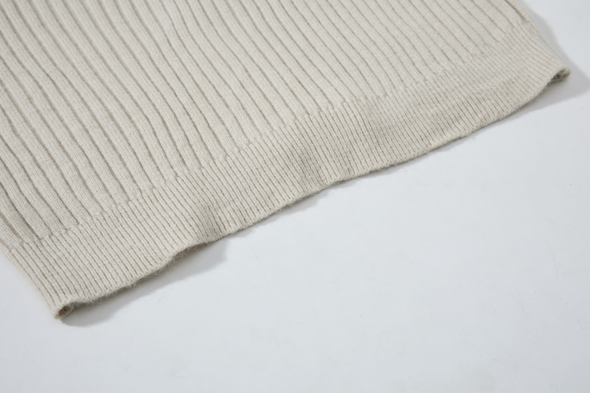 Sporty Loose Jacquard Long Sleeve Sweater