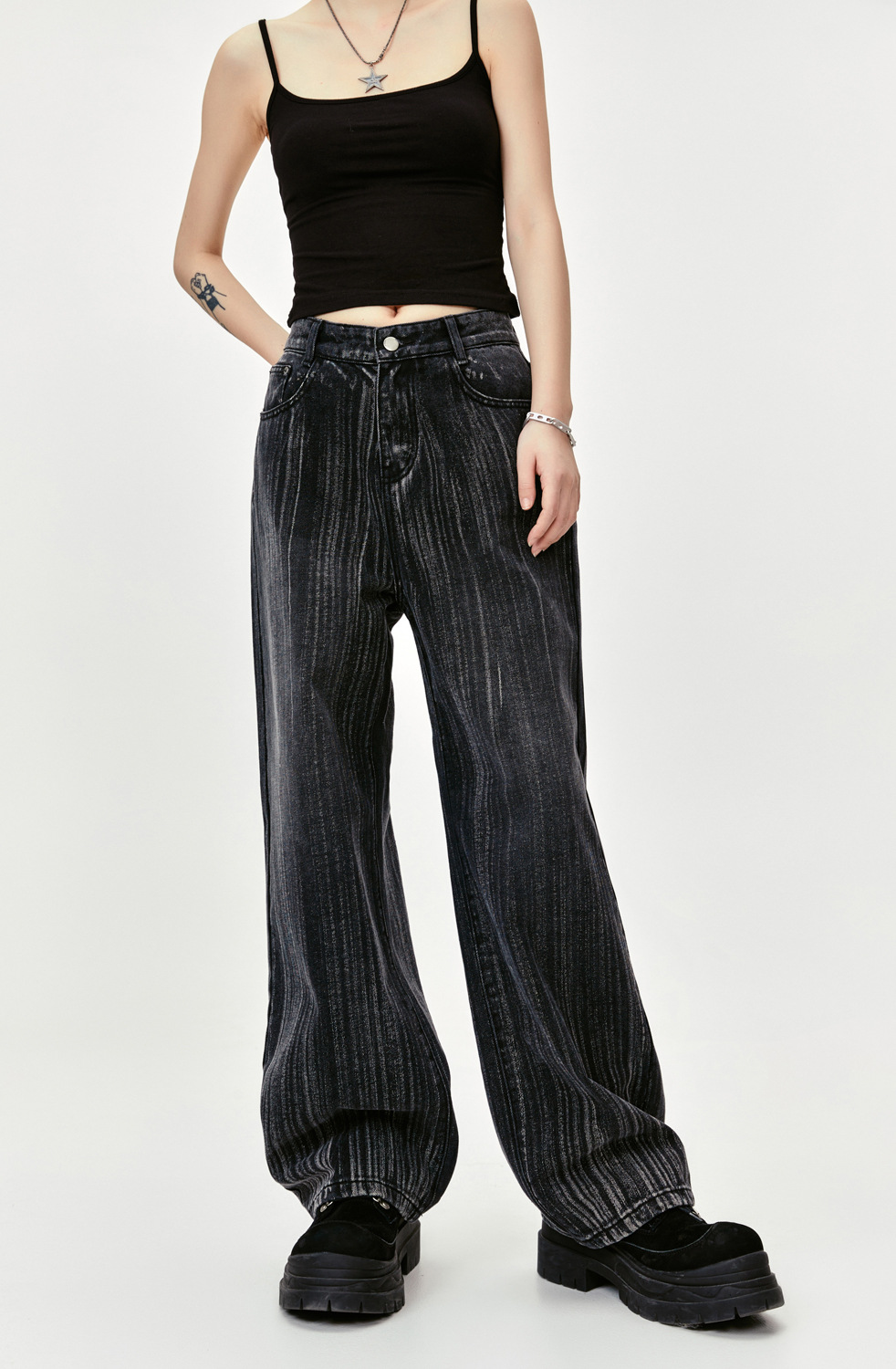 Washed Design Streamline Scratch Oversize Floor-Length Denim Pants