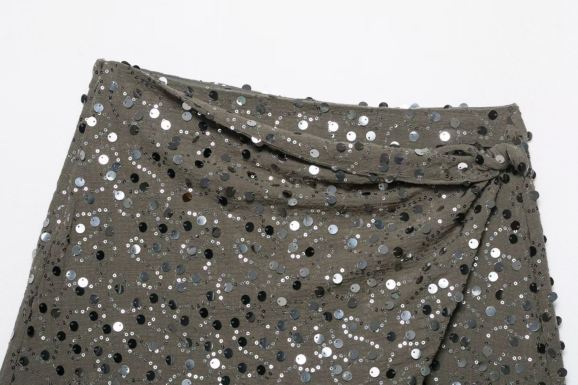 Ladies' Embellished Twin Button Plain Mid-Calf Skirt