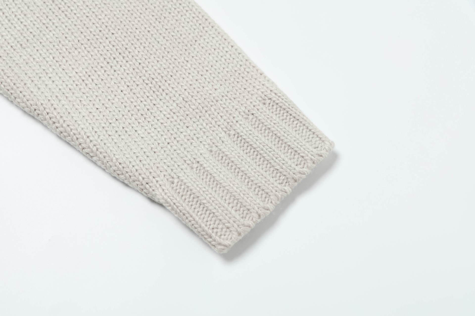 American Urban Staple Cardigan