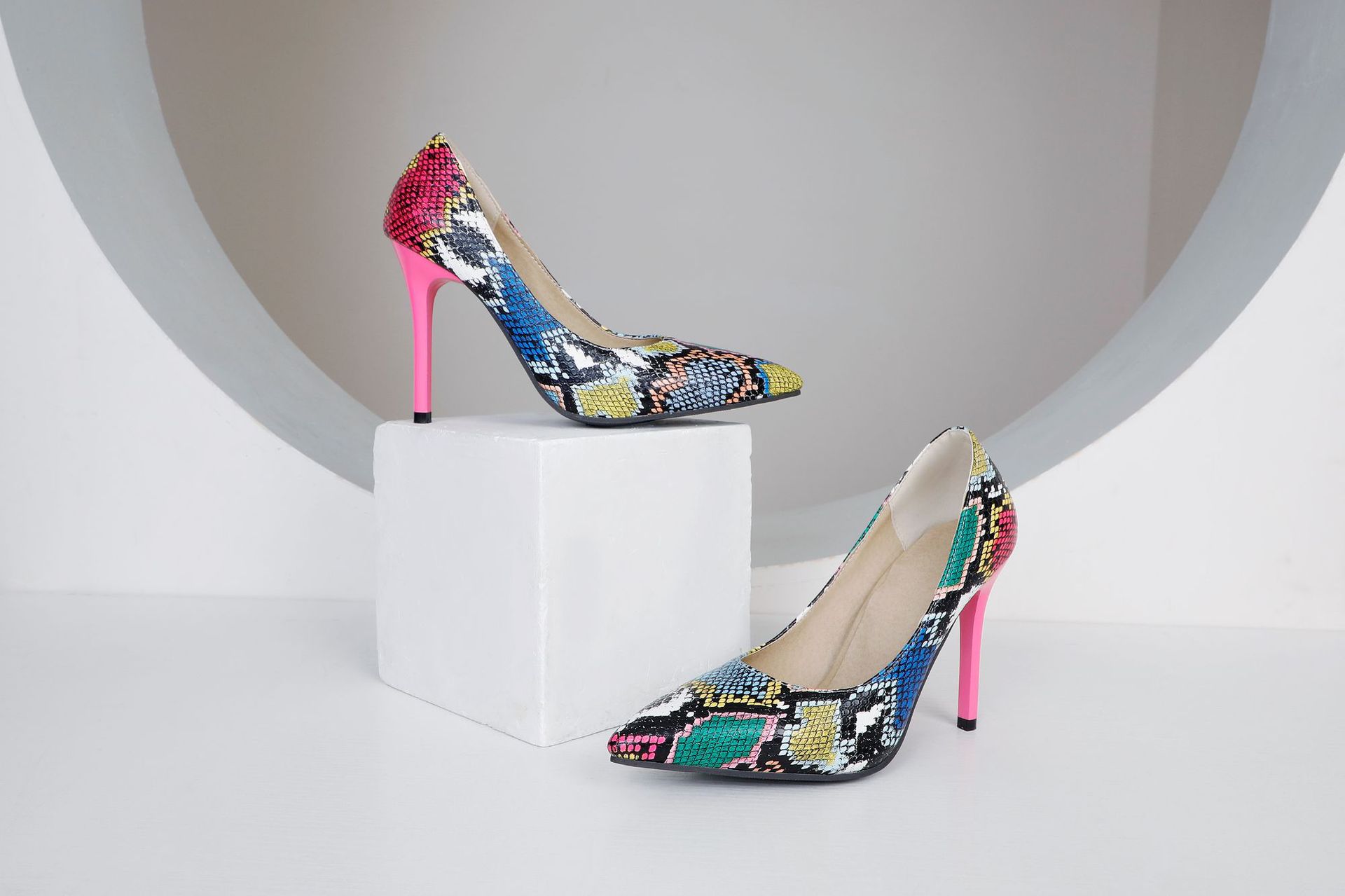Single shoe shallow mouthed pointed women's high heels, seasonal styles