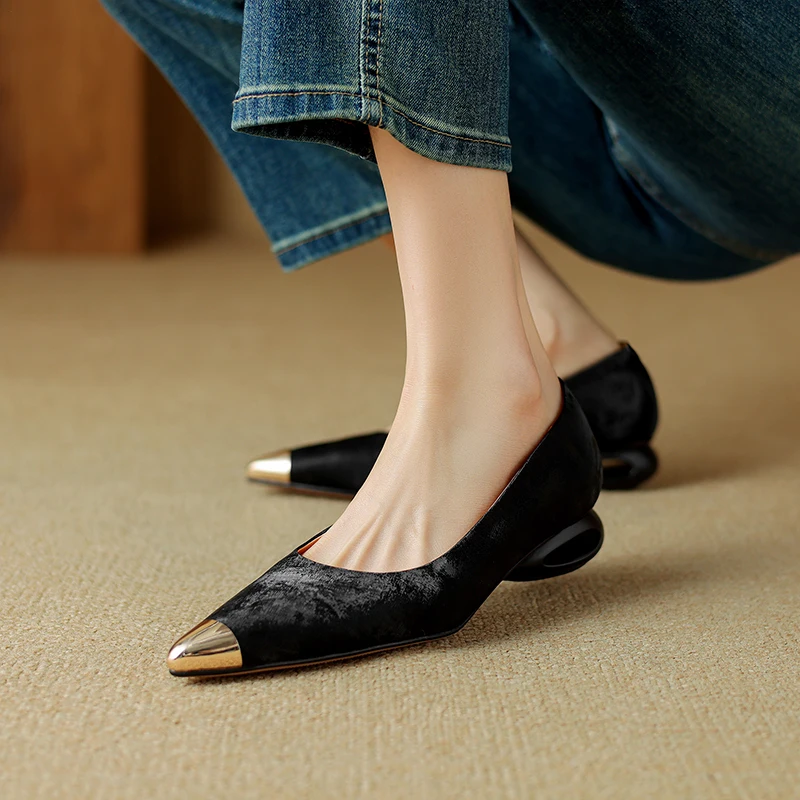 Cowhide Ladies Stiletto Shoes Single Tone Polished