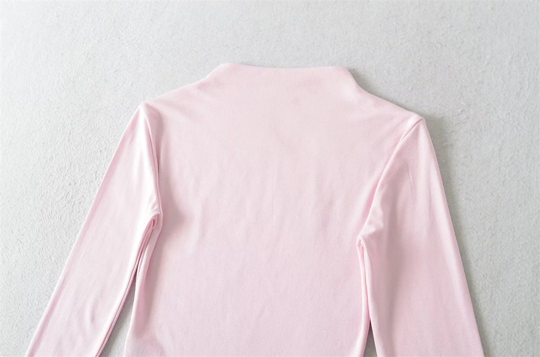 Sassy Plain Round Neck Snug Three-Quarter Short Tee