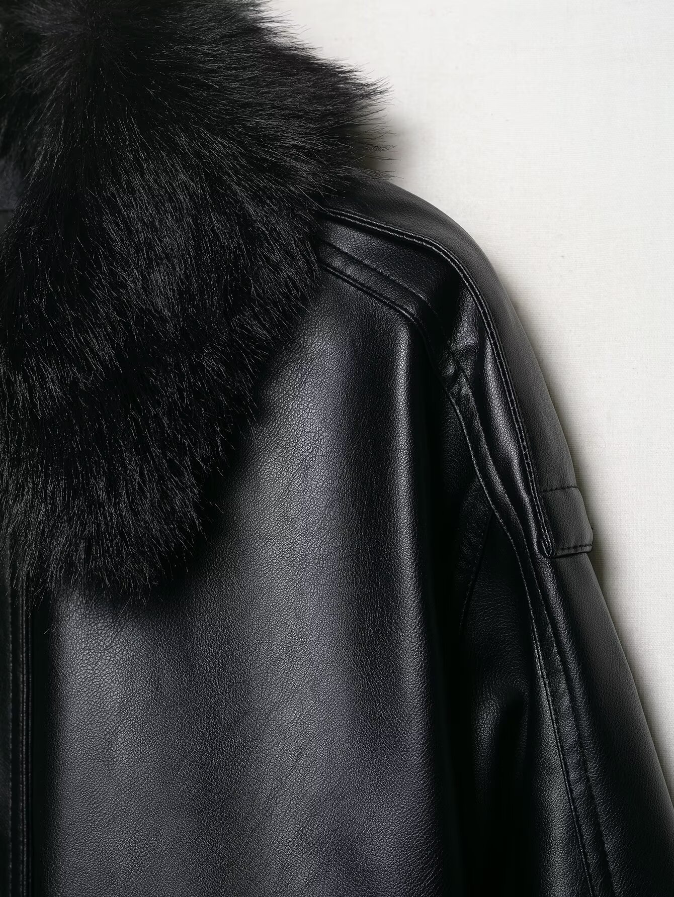 Detachable faux fur effect collar jacket