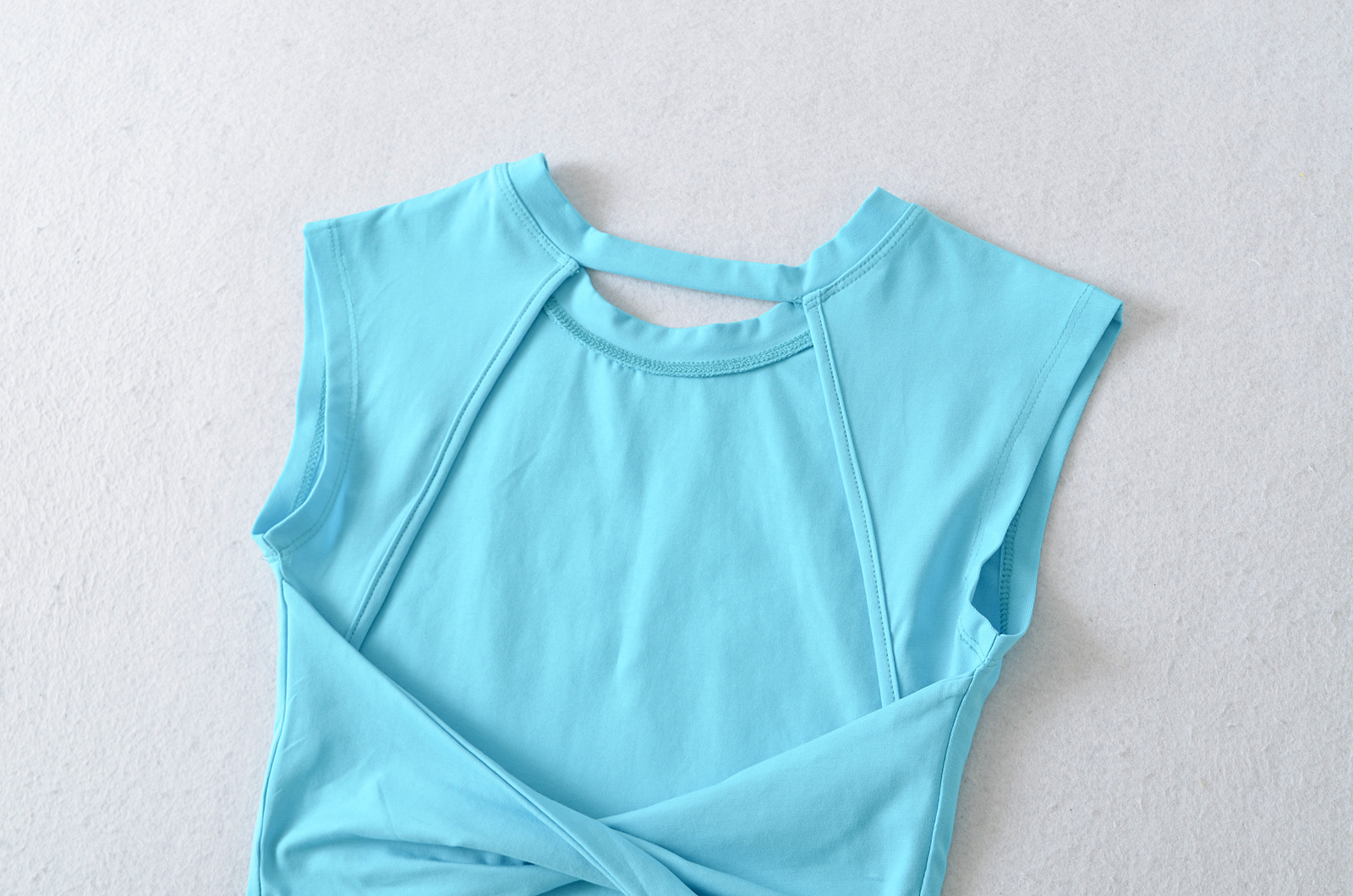 Cross over large backless sexy short T-shirt
