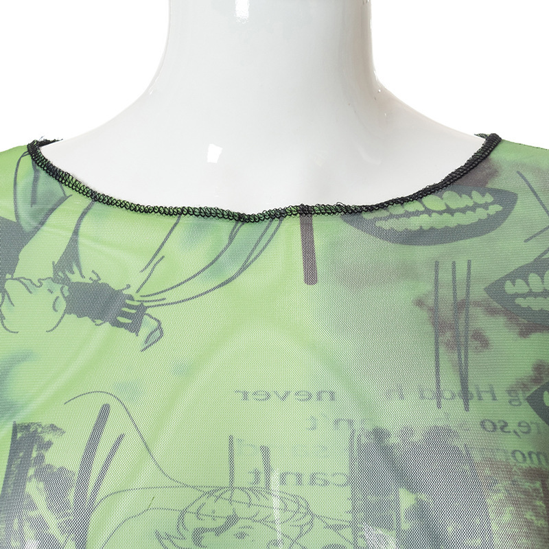 Round neck long sleeved printed top with exposed navel and side opening casual women's top