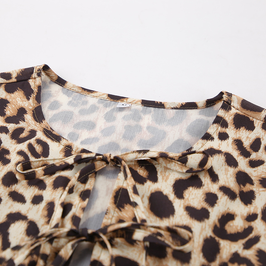 Relaxed Fit Animal Pattern Crewneck Knot Blouse