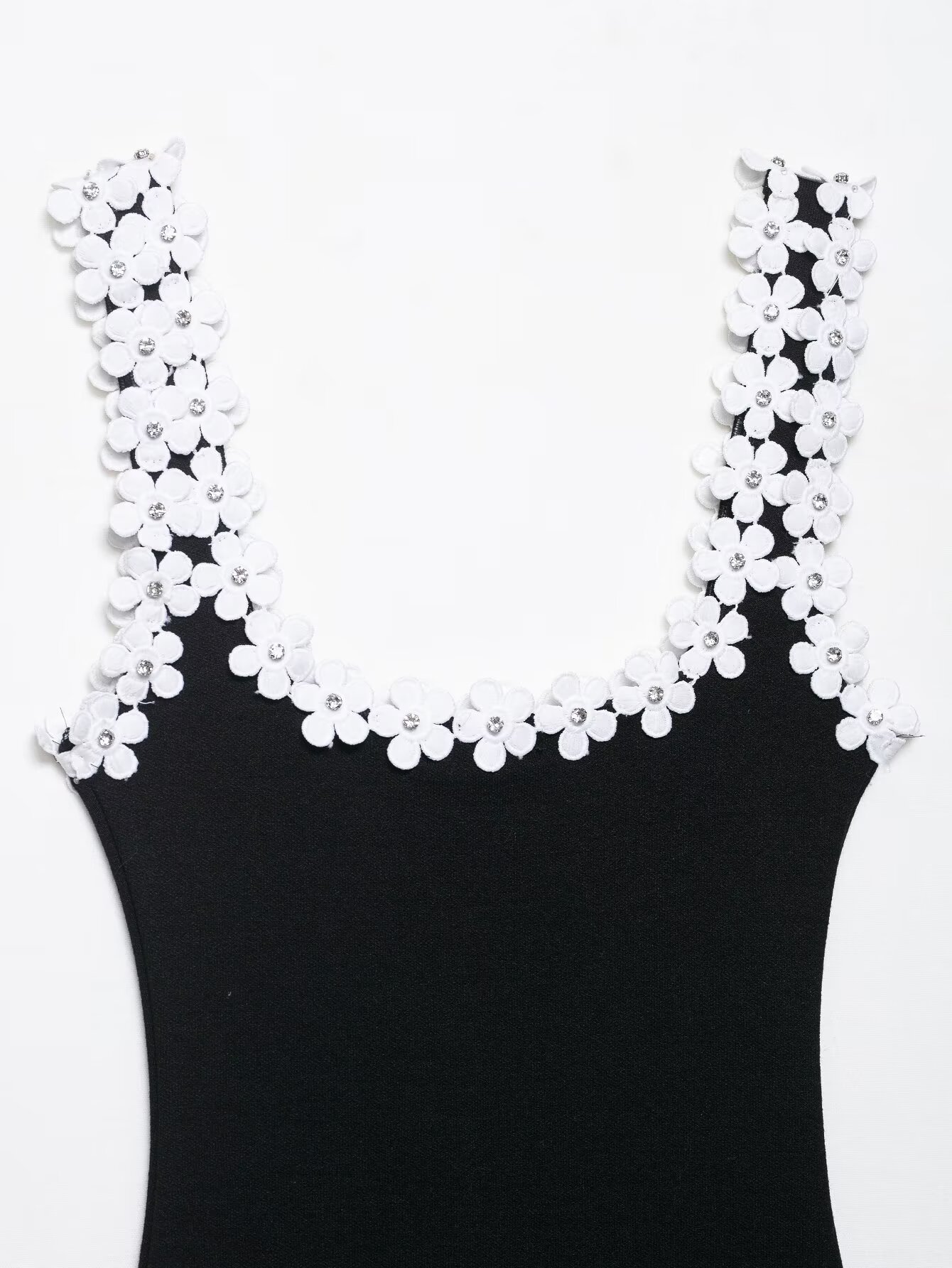Ladies 3D Floral Applique Mini Shoulder Strap Skirt