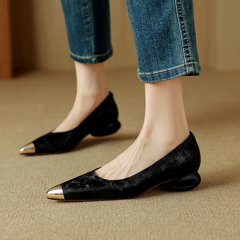 Cowhide Ladies Stiletto Shoes Single Tone Polished