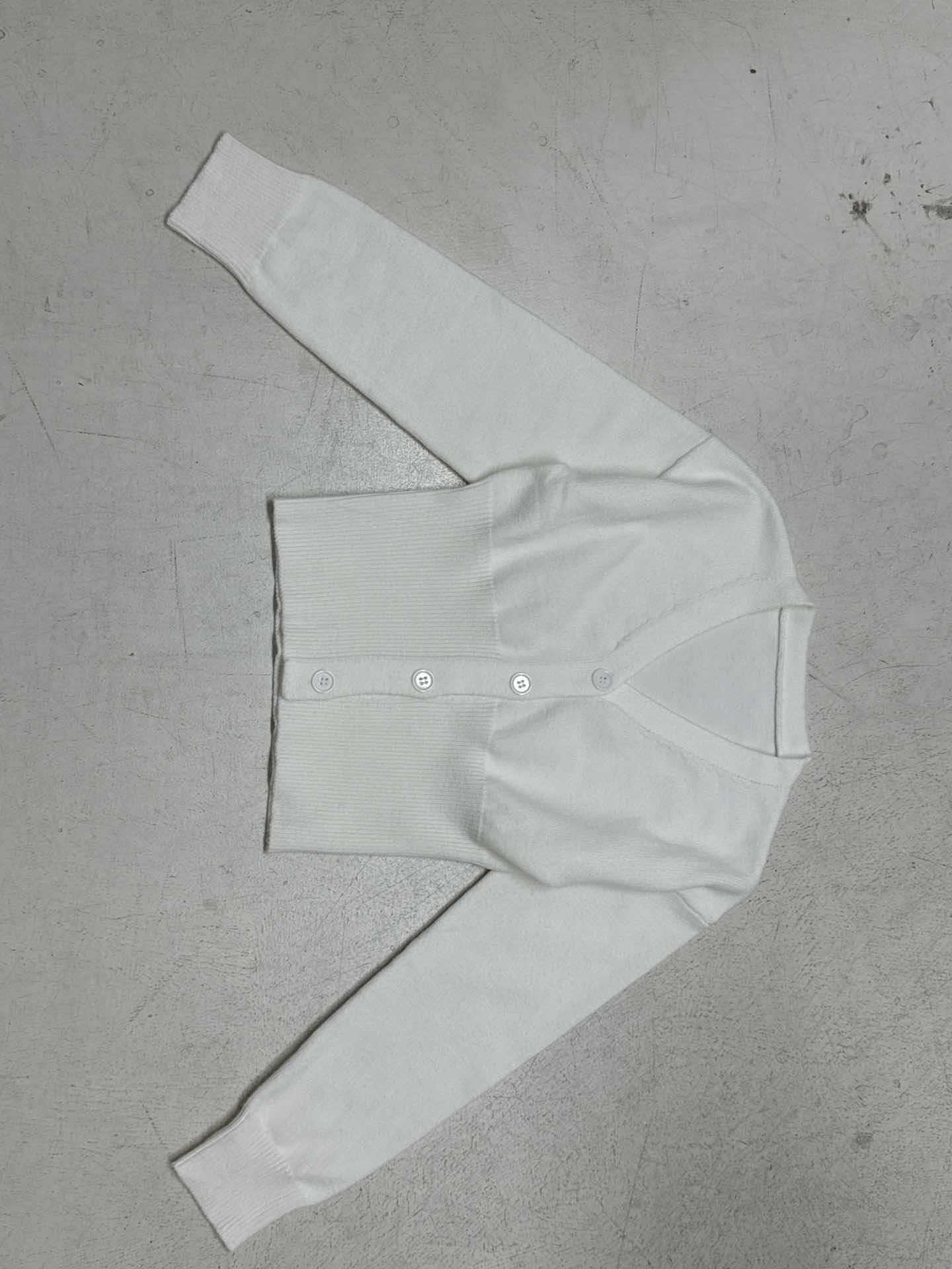 Plain Slim-Fit Core-Spun Yarn Plunge Cropped Cardigan