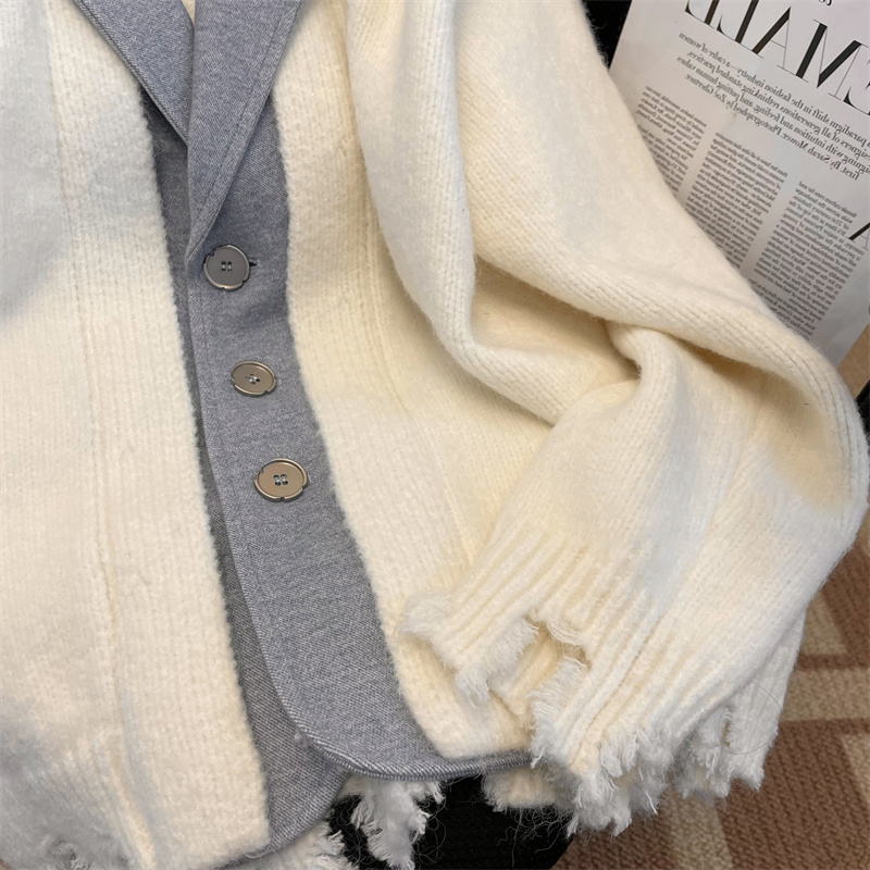 Contrast Panel Notch Neck Eyelet Button Front Sweater
