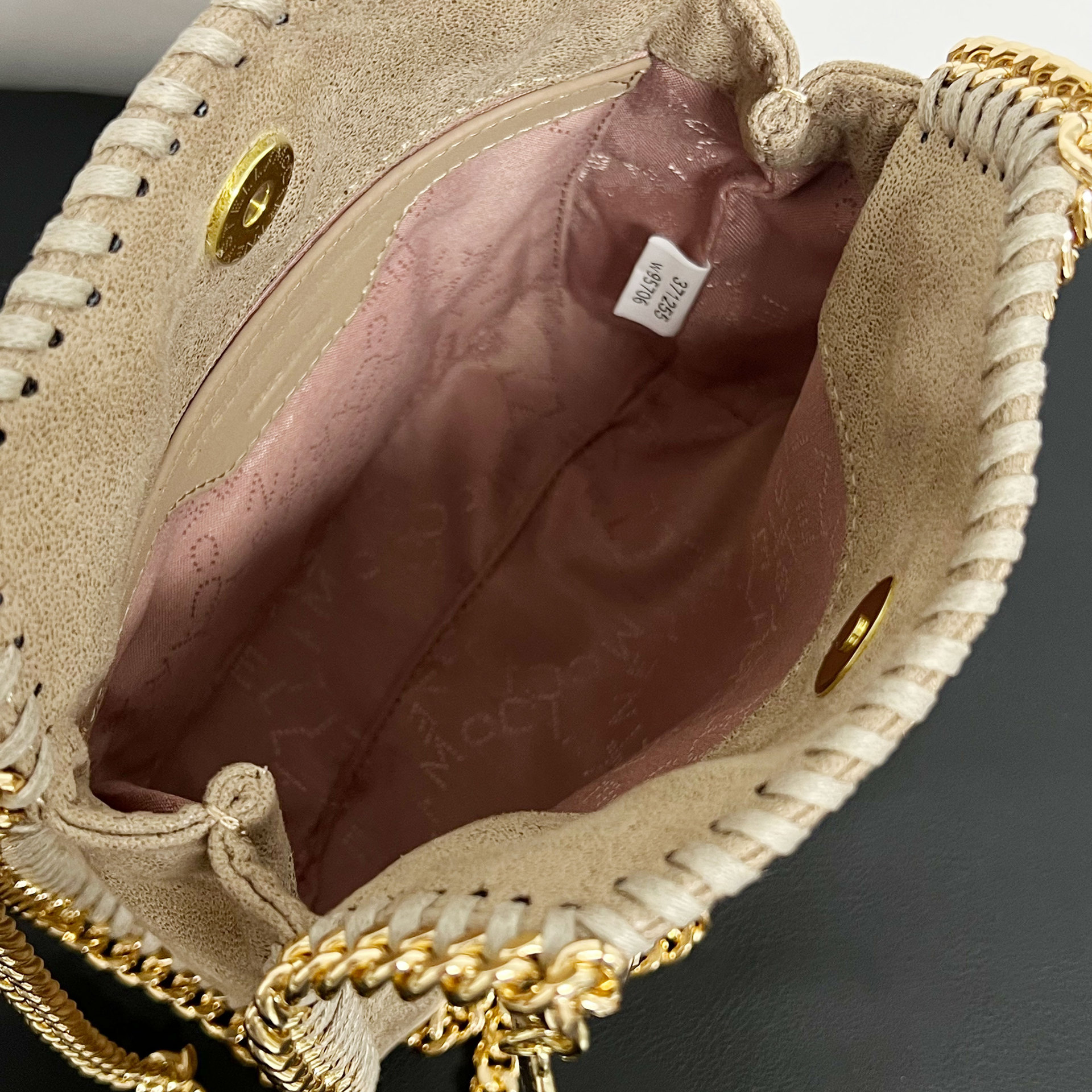 Luxury Designer Women's Chain Crossbody with Quilted Purses and Shoulder Strap Female Ladies Hand Bags