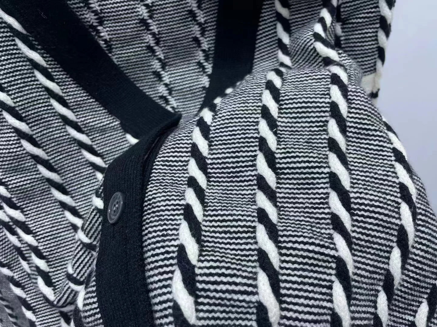 Low Neck Polyester Stripe Button Front Cardigan